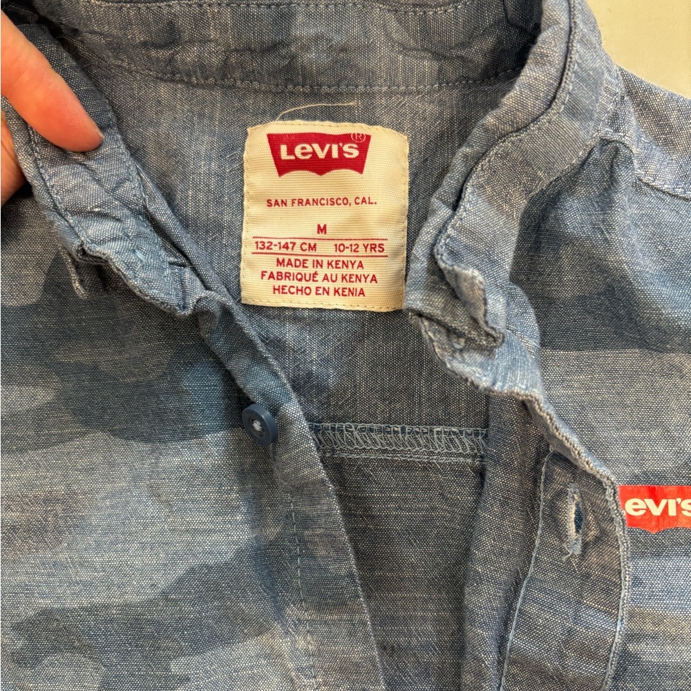 Levi's Blue Camouflage Kids Button Down Shirt - Picture 3 of 4